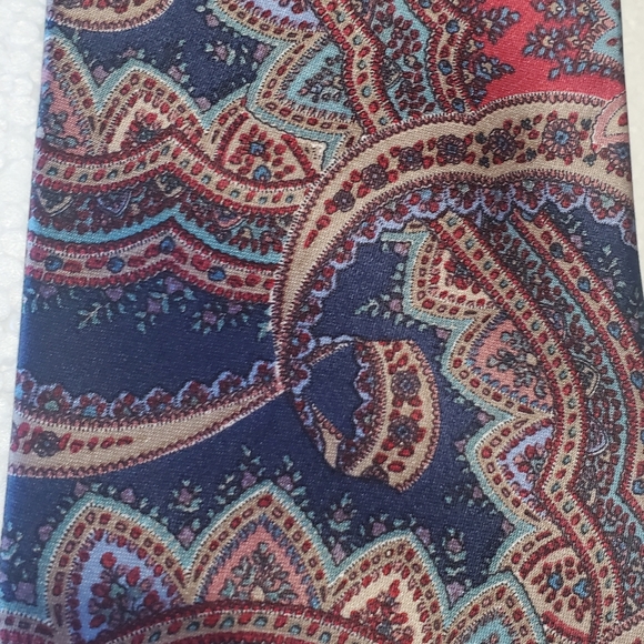 Vintage Christian Dior All Silk Blue Tie WPL 125. - Picture 10 of 10